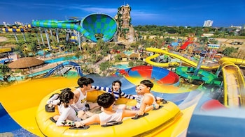 Hua Hin: Vana Nava Bir Günlük Su Ormanı Park Giriş Bileti